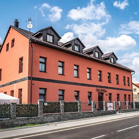Apartmanovy Dum Sklipek Трутнов Екстер'єр фото
