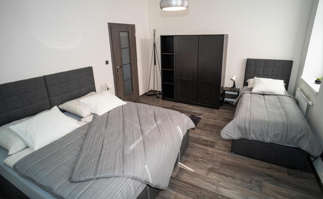 Apartmanovy Dum Sklipek Трутнов Екстер'єр фото