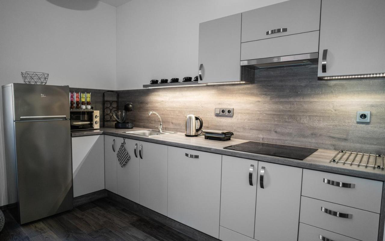 Apartmanovy Dum Sklipek Трутнов Екстер'єр фото