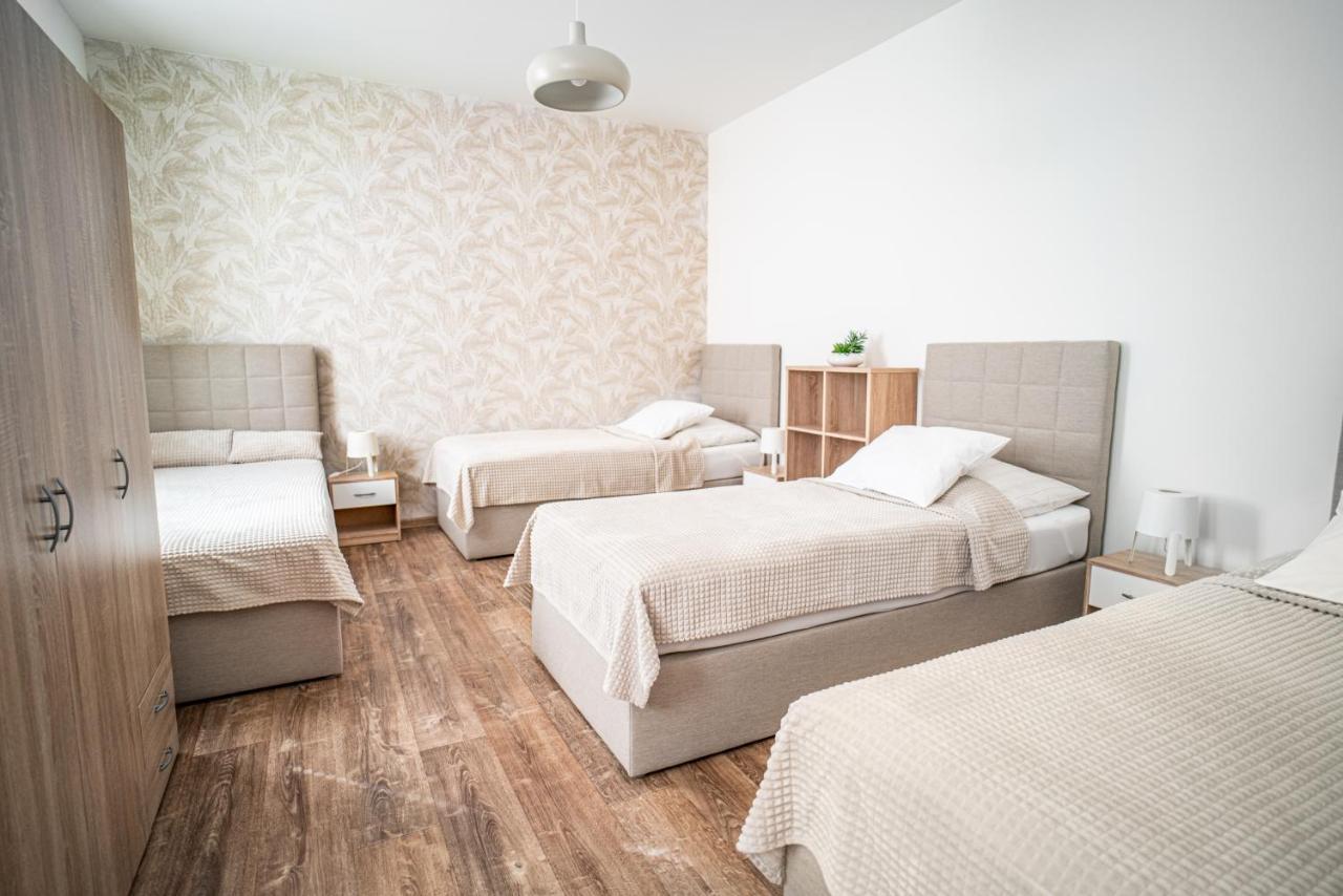 Apartmanovy Dum Sklipek Трутнов Екстер'єр фото
