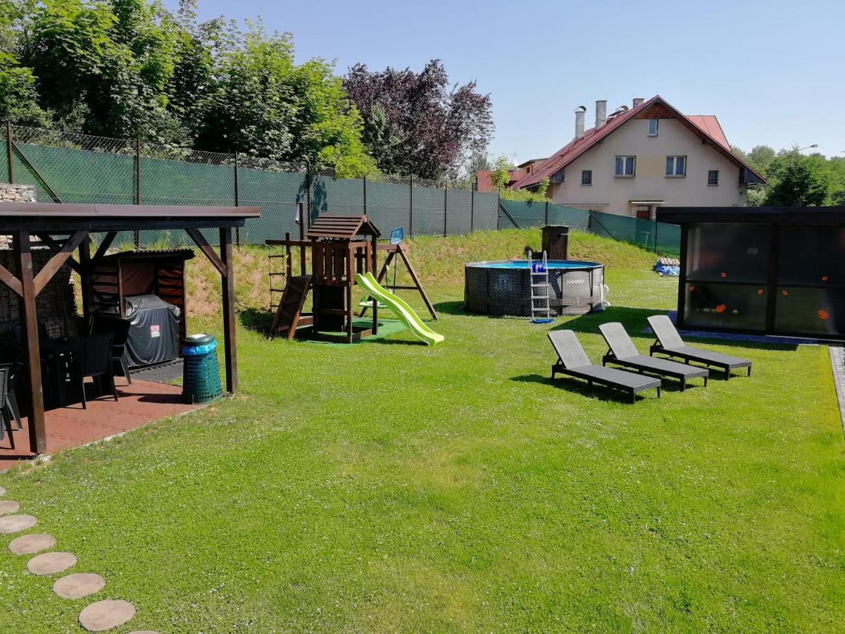 Apartmanovy Dum Sklipek Трутнов Екстер'єр фото