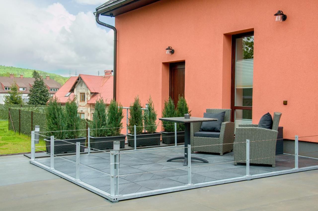 Apartmanovy Dum Sklipek Трутнов Екстер'єр фото